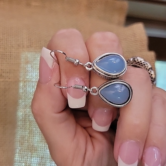 Smokey Blue Vintage Style Drop Earrings - Picture 1 of 8